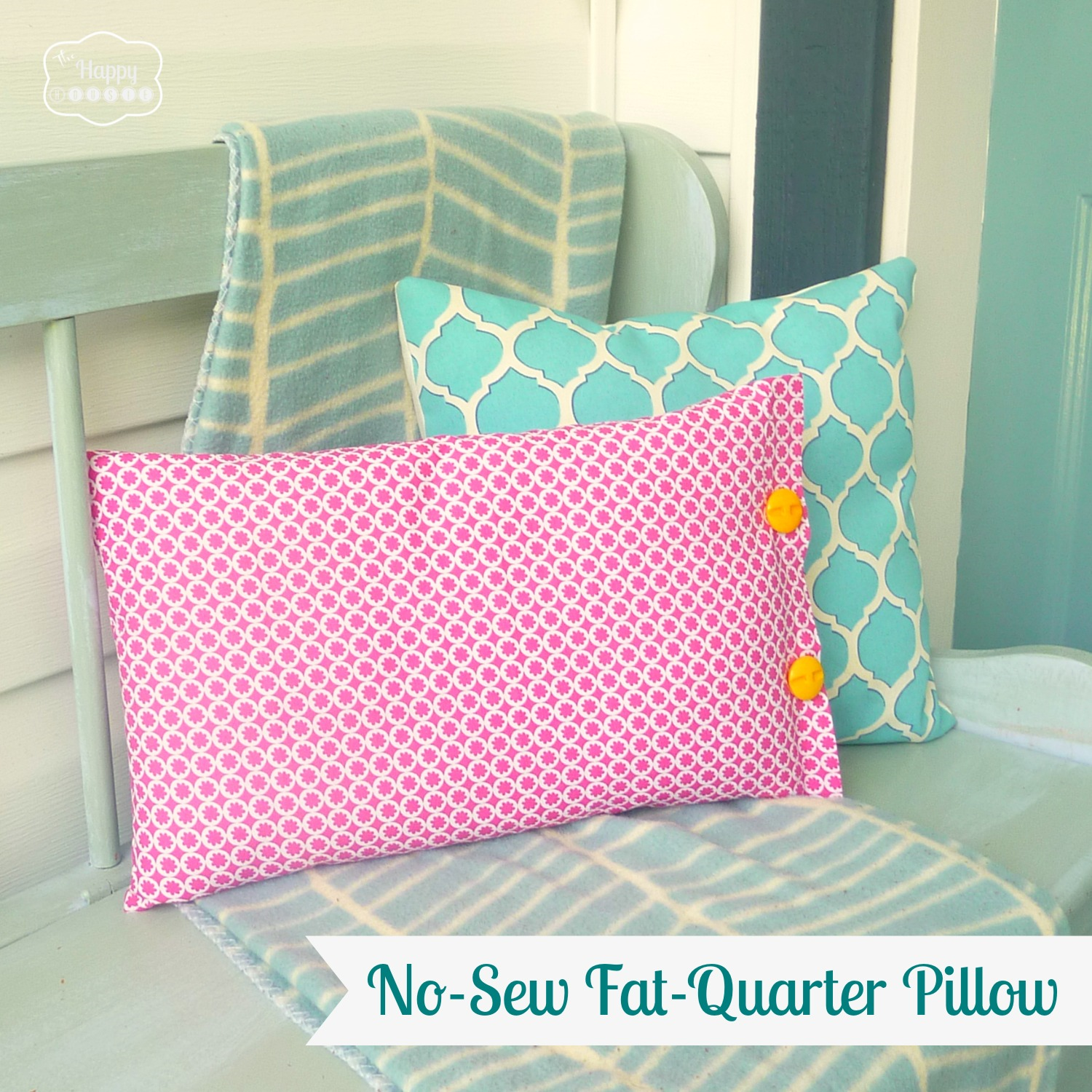 A Quick’n’Easy No-Sew Fat-Quarter Pillow and Our Pink Lemonade Inspired Front Porch