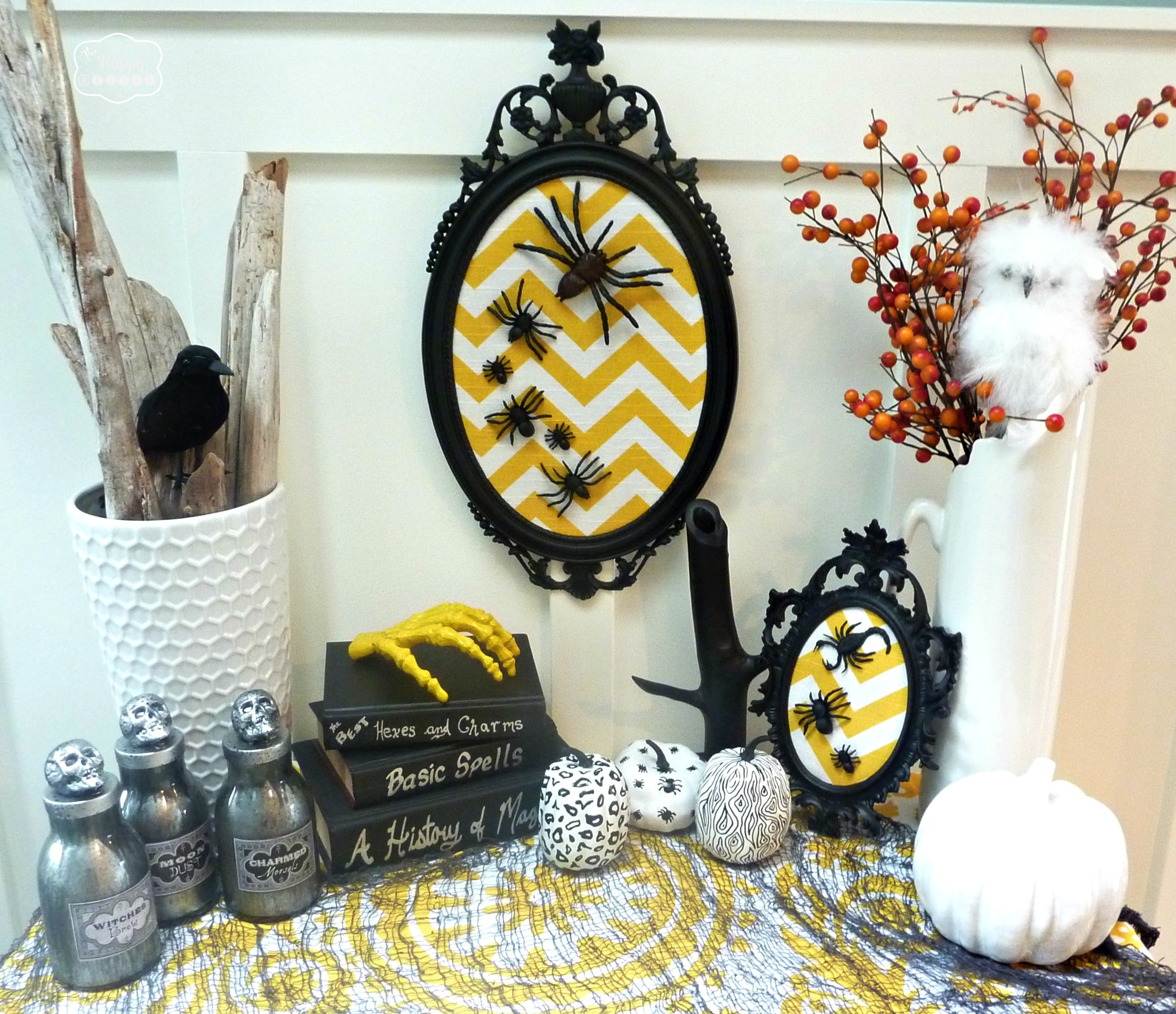 DIY Chevron Spider Art  {PLUS a Halloween Project Parade and Blog Hop LINK}