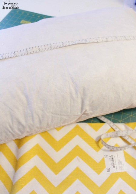 DIY Envelope Lumbar Pillow tutorial measure your pillow.