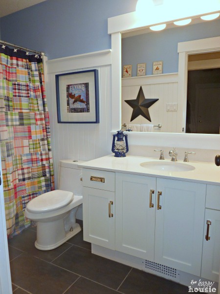 The Happy Housie Home Tour for Primitive and Proper Main Bathroom.