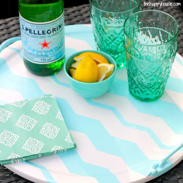 Quick & Easy DIY Painted Outdoor Serving Tray