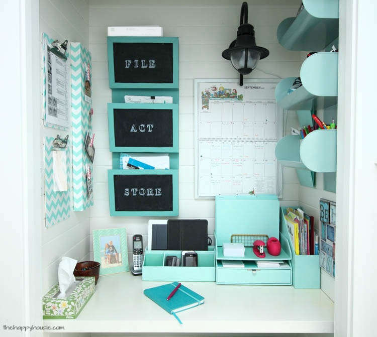 Get-totally-organized-with-a-DIY-Command-Center-in-your-home-like-this-command-center-closet-at-thehappyhousie-7