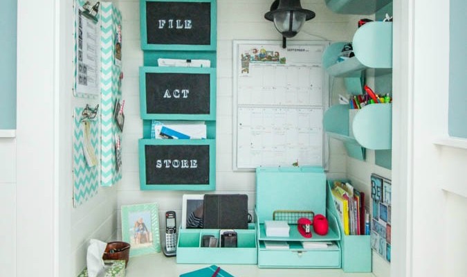 square Get totally organized with a DIY Command Center in your home like this command center closet at thehappyhousie-1