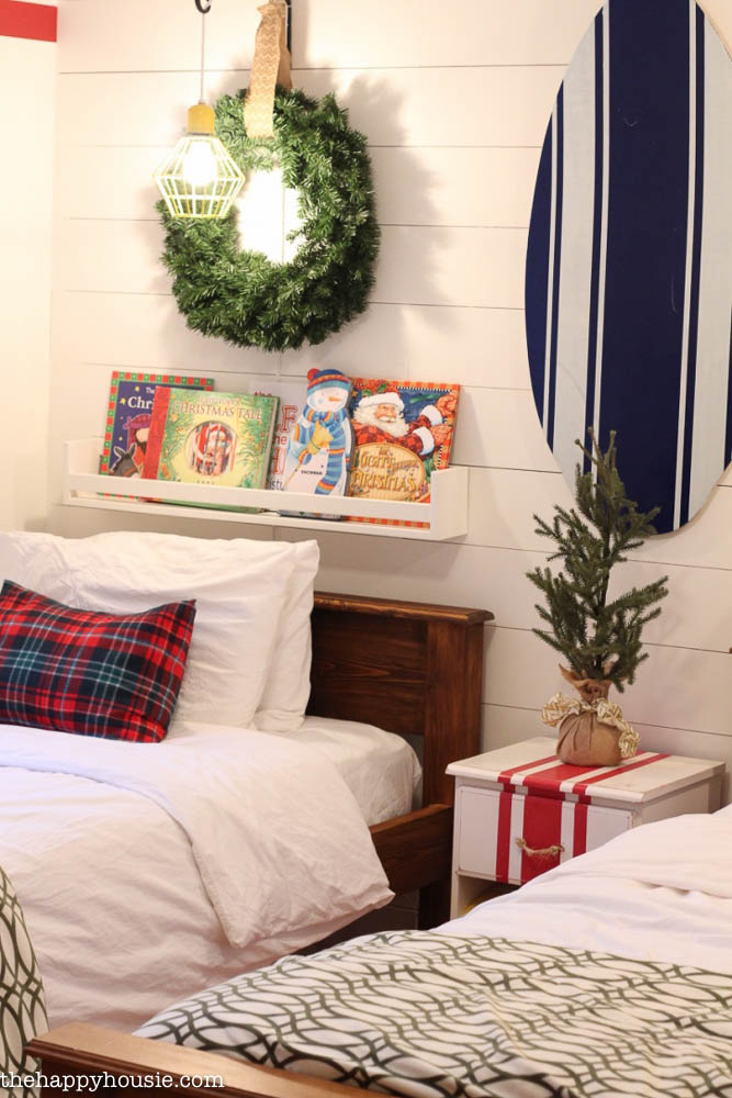 Christmas Home Tour adorable Christmas touches in the bedrooms and bathrooms -19