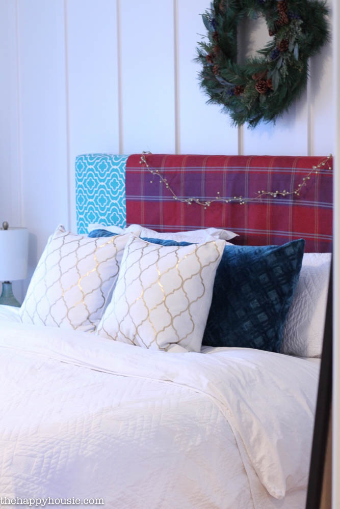 Christmas Home Tour adorable Christmas touches in the bedrooms and bathrooms -26