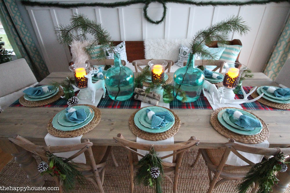 An arial view of the table setting.