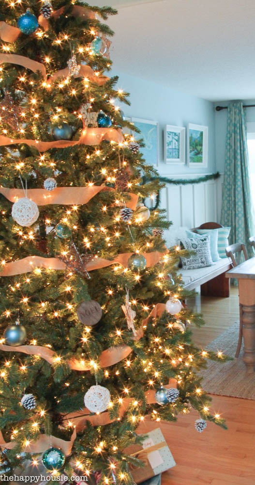 Rustic Blue and Natural Christmas Tree Decor at thehappyhousie.com-13