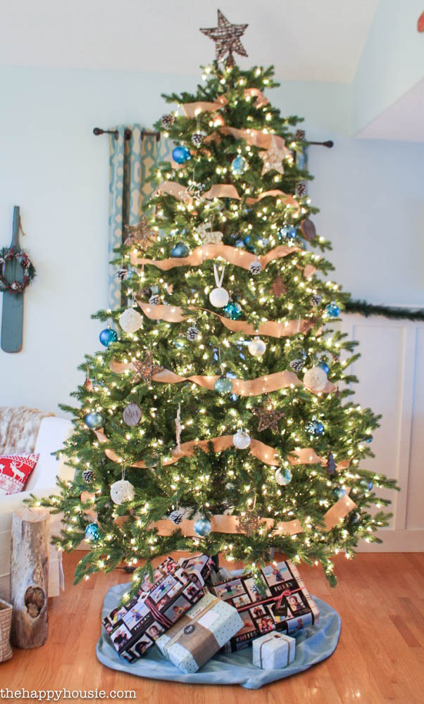 Rustic Blue and Natural Christmas Tree Decor at thehappyhousie.com-3-2