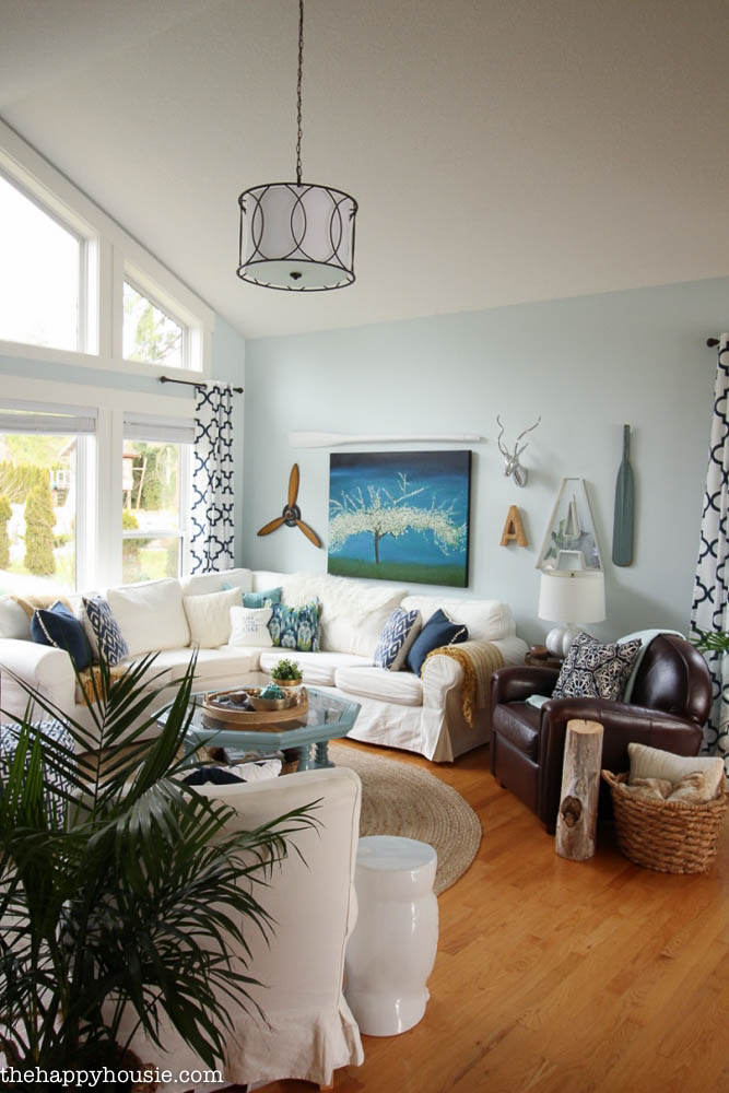 Navy and White Cozy Coastal Living Room Refresh at thehappyhousie.com-12