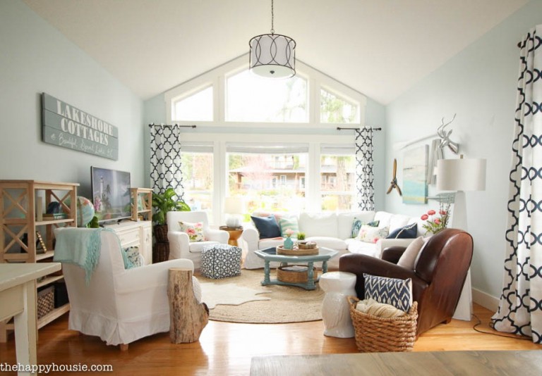 Early Spring Home Tour {& $400 Giveaway!} | The Happy Housie