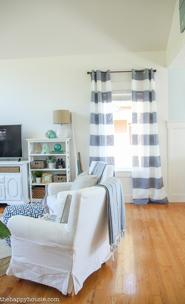 Coastal Style Blue and White Living Room Lakehouse Living Room Makeover Reveal for the One Room Challenge -2