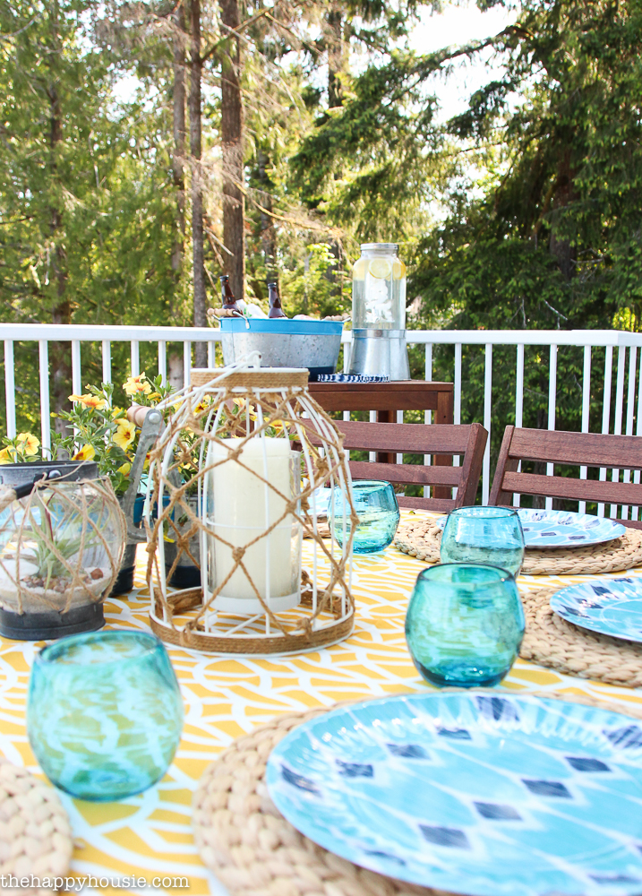Outdoor Dining Area and Cheery Lakefront Outdoor Tablescape at the happy housie-7