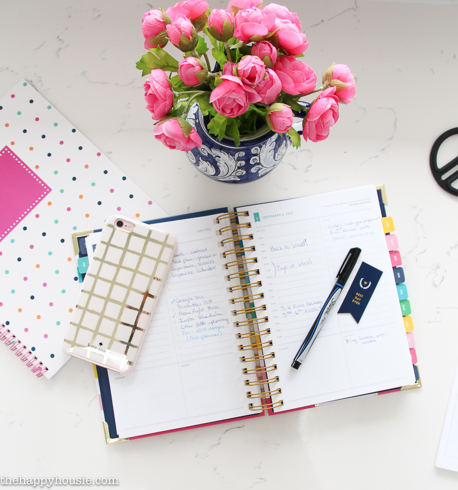 How to Stay Organized with Calendars and Planners -7
