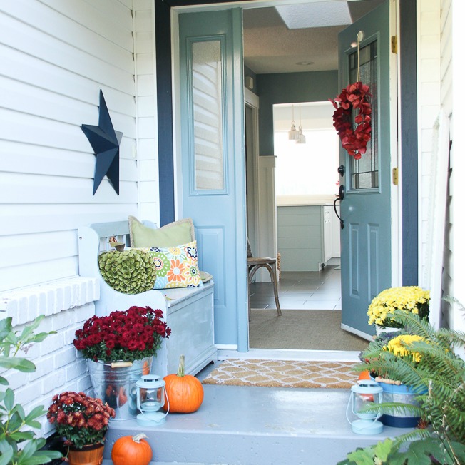 Key Ingredients for a Simple Fall Front Porch
