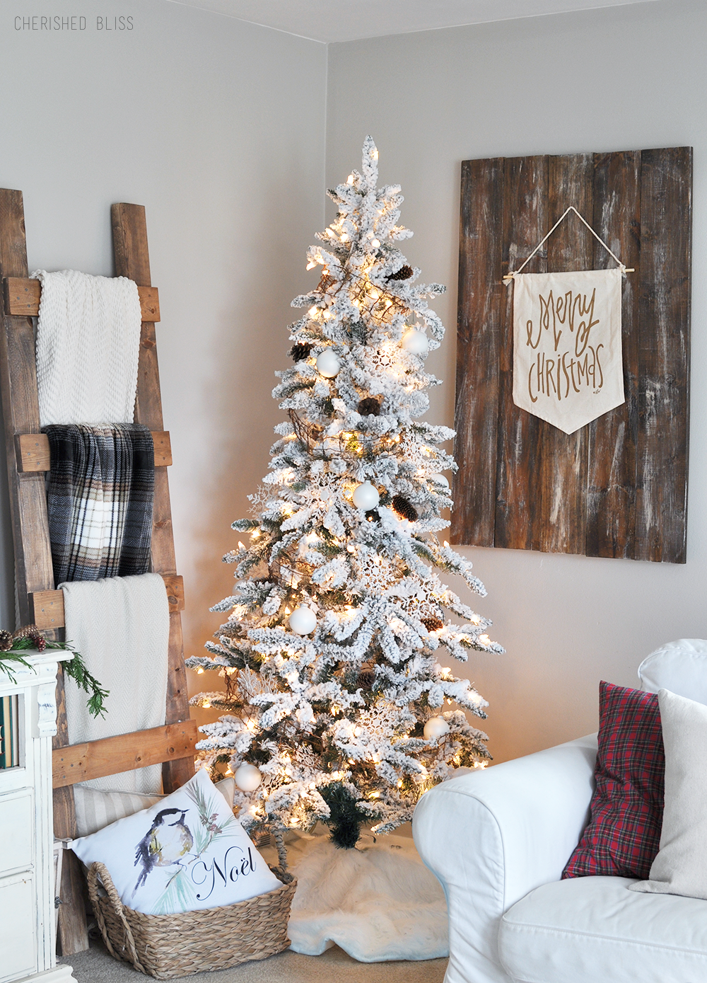 farmhouse-christmas-white-christmas-tree-in-corner