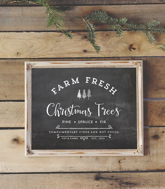farmhouse-christmas-sign