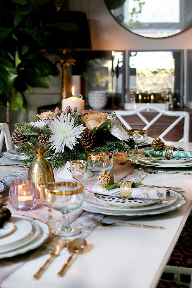Gold glam table setting.