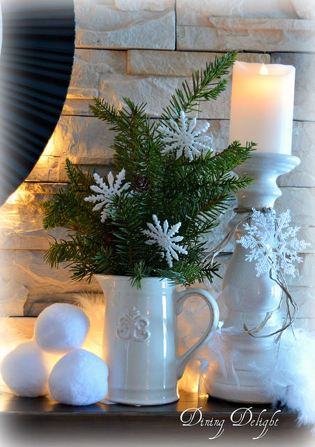 winter-decorating-snowy-mantel