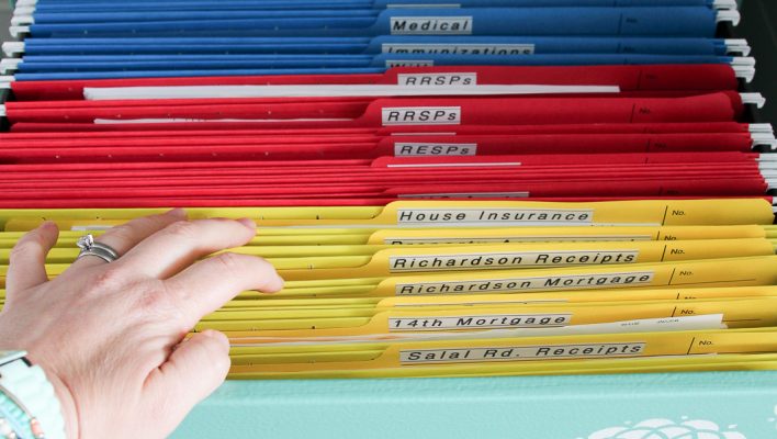 how to get your paperwork completely organized and easy to find with a color coded filing system-10