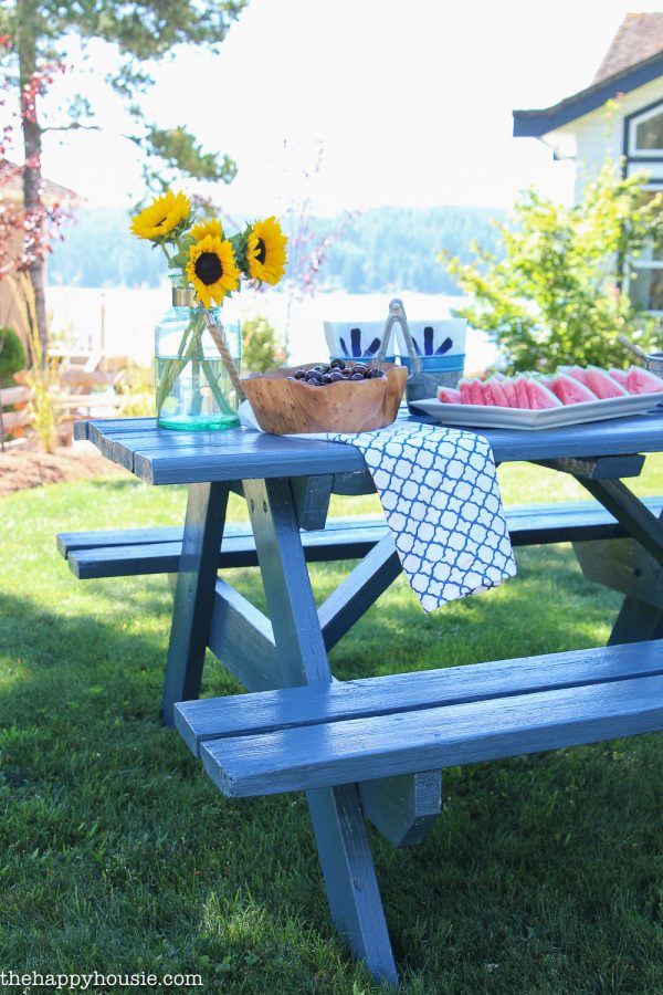 DIY Outdoor Projects to Transform Your Yard | The Happy Housie