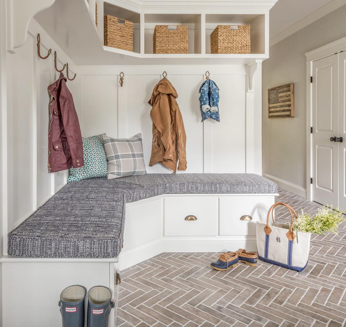 20 Gorgeous, Functional, & Organized Mudrooms