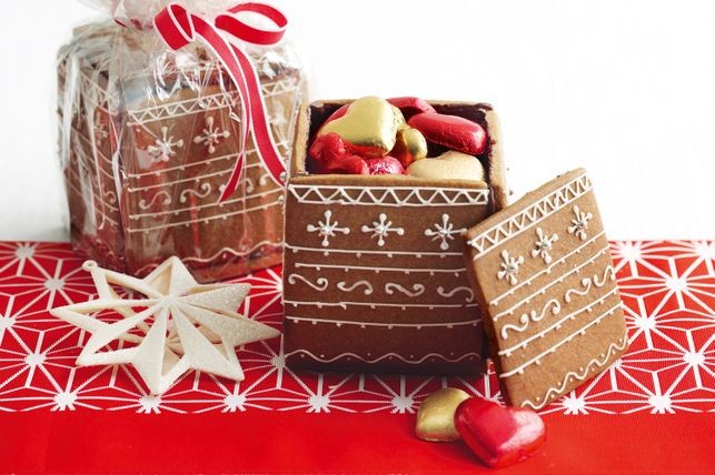 Gingerbread boxes filled with chocolates.