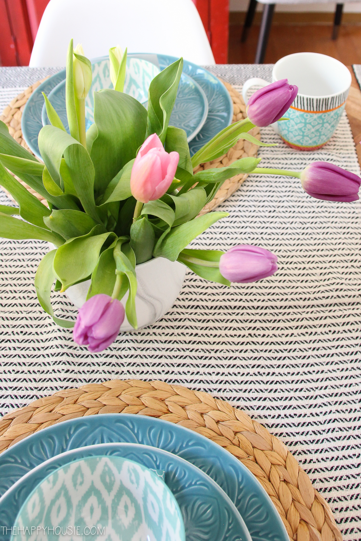 Aerial view of the tulips on the spring boho table.