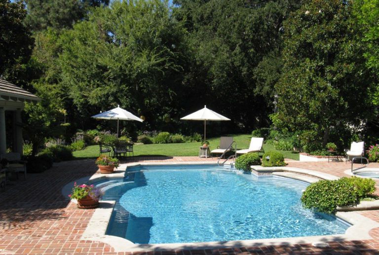 Back Yard Swimming Pool Inspiration, Southern Living Pool Landscaping