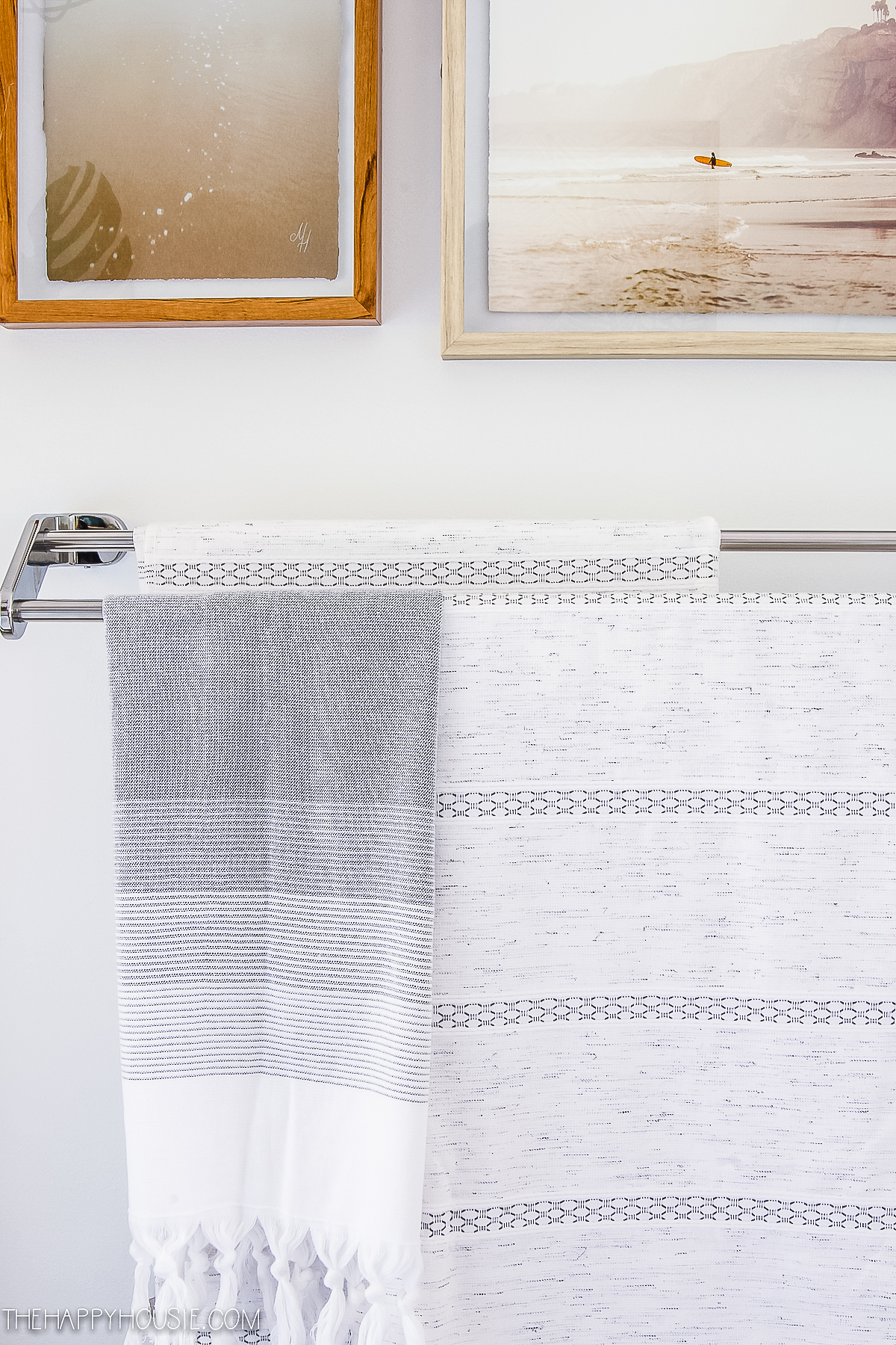 Gradient grey and white patterned towels.