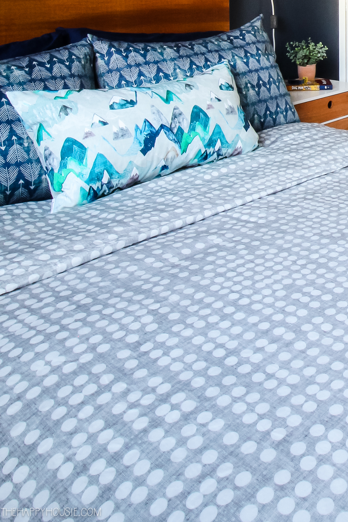 Blue and white bedspread.