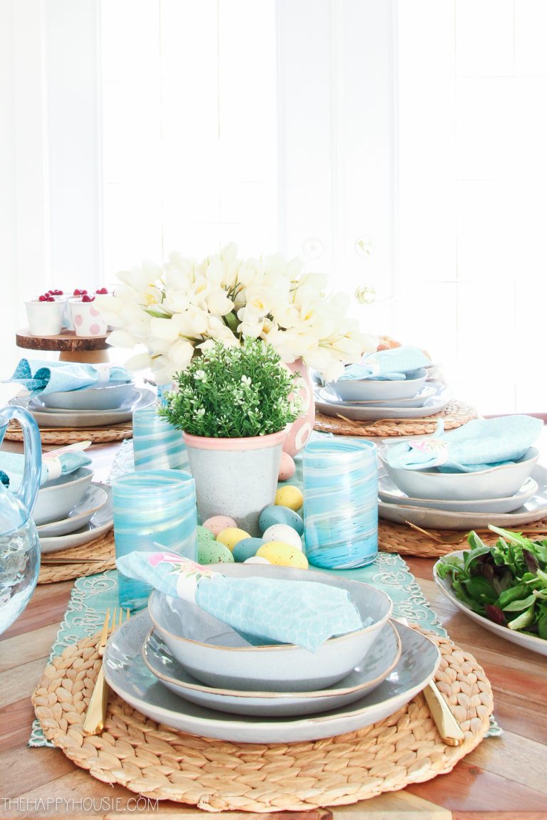 Simple Spring & Easter Table Decor | The Happy Housie