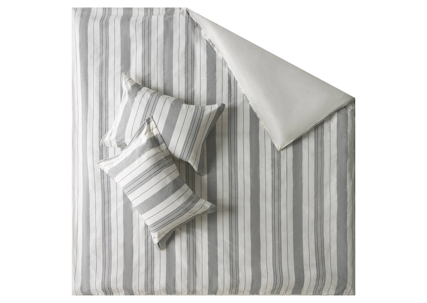 striped duvet cover set in black and white
